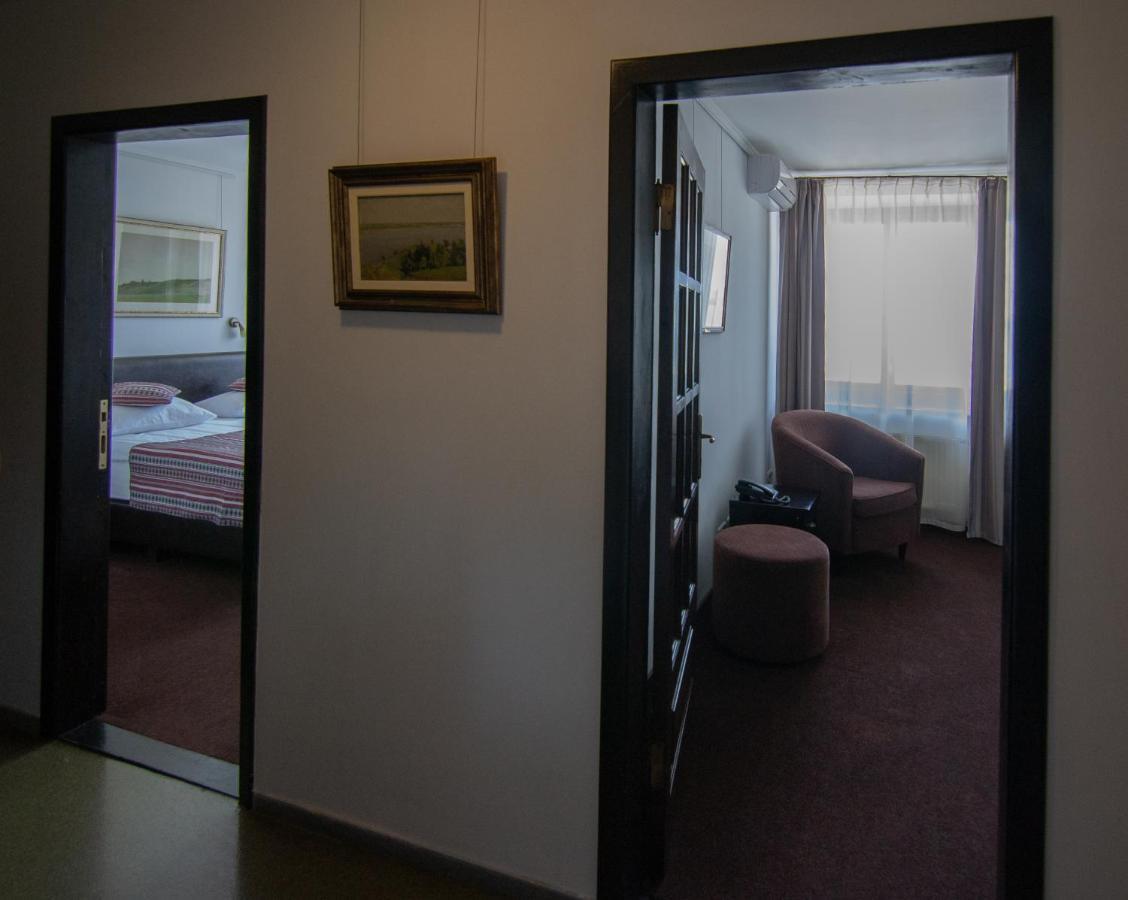 Knyazha Hora Hotel 卡尼夫 外观 照片